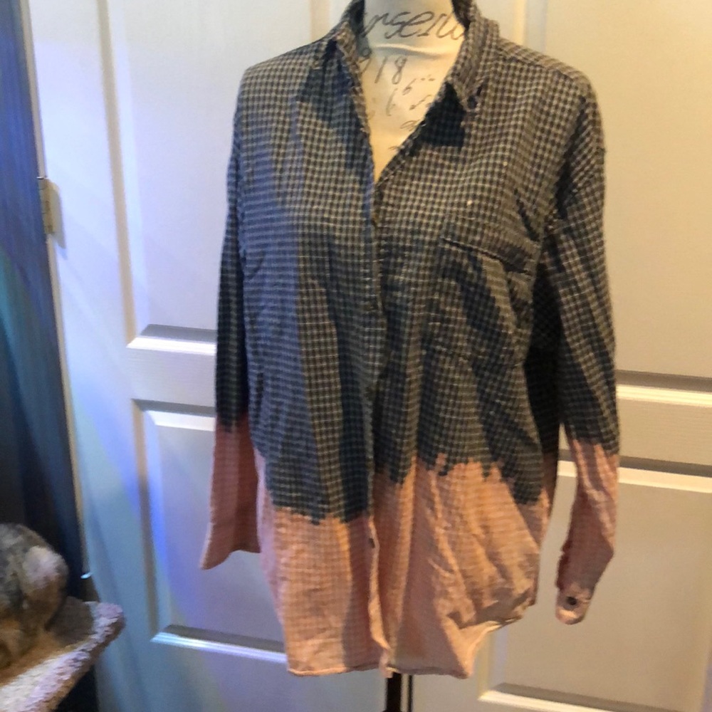 Premier International mens button down shirt.   Unisex